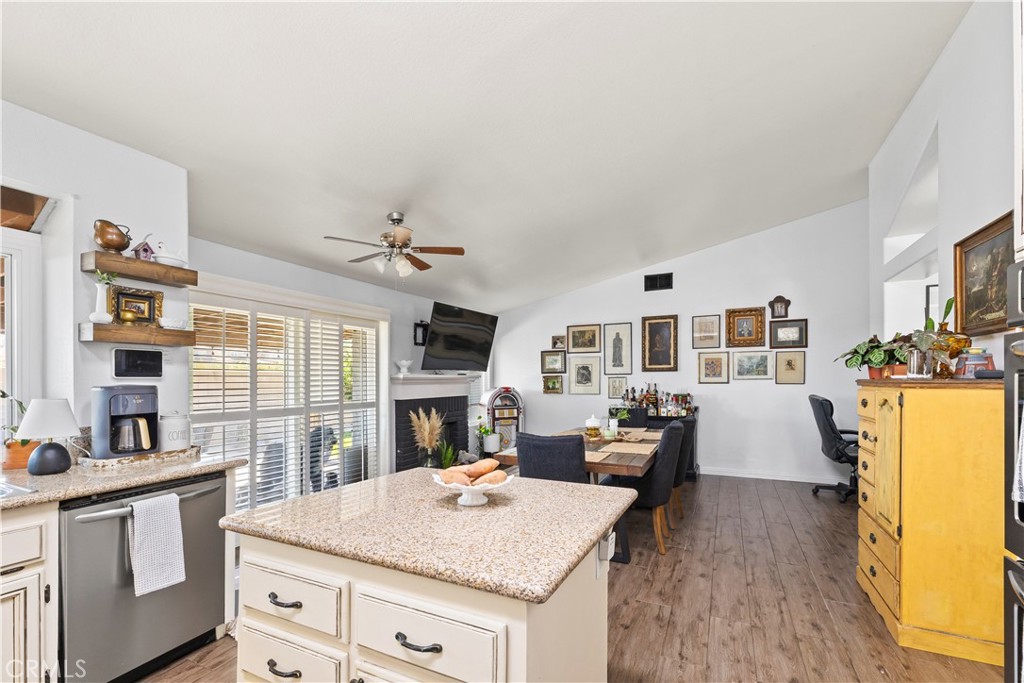 3906 North Flame Tree Avenue Rialto, CA 92377 - Photo 18 of 50