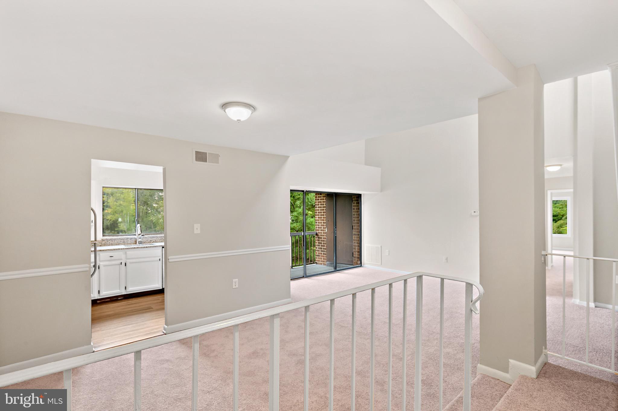 15615 Dorset Road, Unit 109 Laurel, MD 20707 - Photo 5 of 27 Foyer | Entry | Brand NEW Carpet.