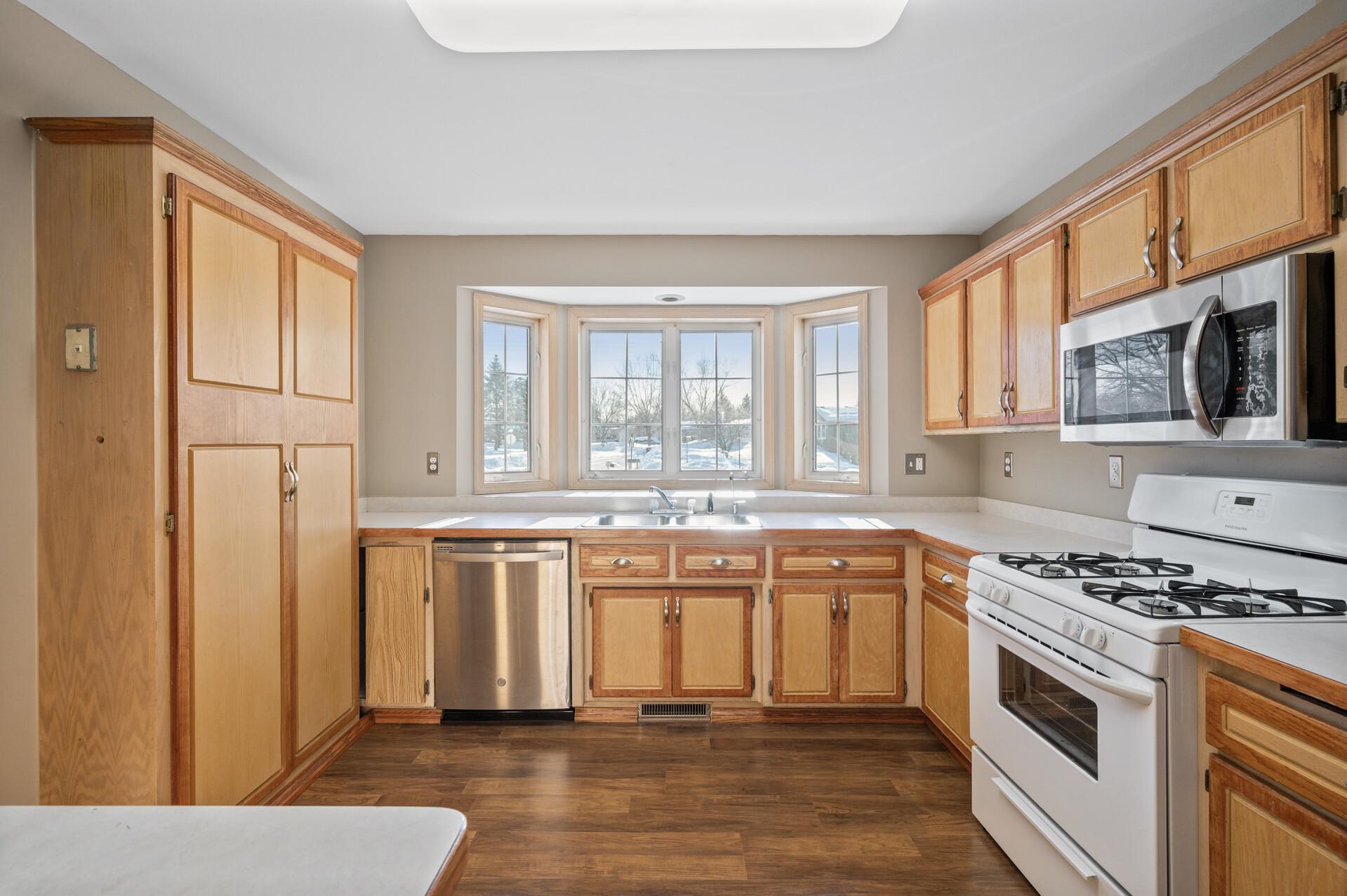 315 Whiskey Road Southwest Isanti, MN 55040 - Photo 2 of 48 Gallery Image 2