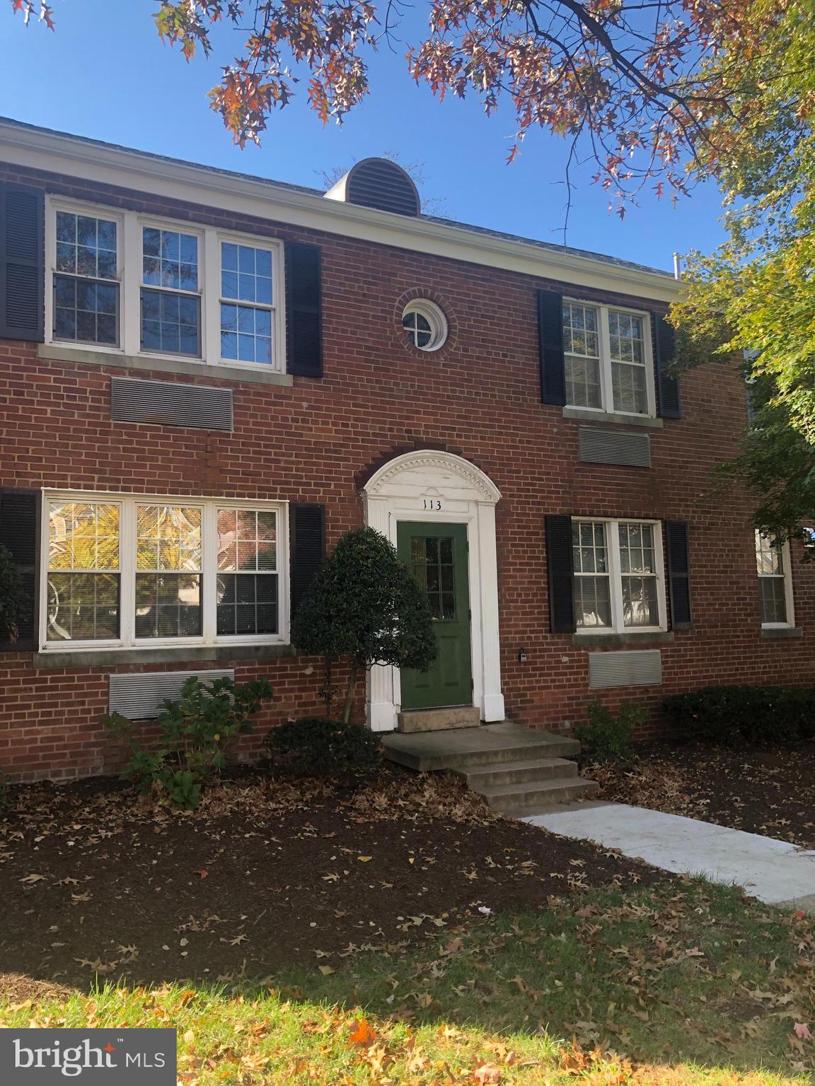 113 East Glebe Road, Unit C Alexandria, VA 22305 - Photo 1 of 10