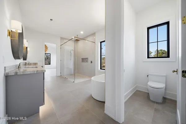 $1,649,000 | 108 Dragonfly Lane, Hampstead, NC 28443