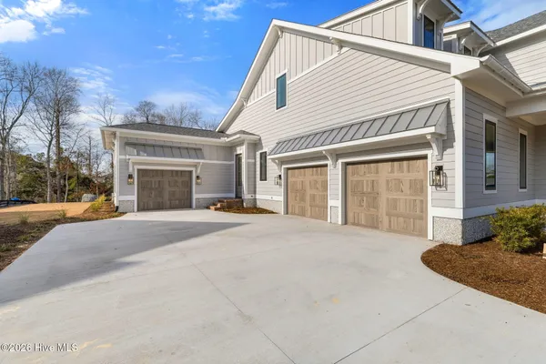 $1,649,000 | 108 Dragonfly Lane, Hampstead, NC 28443