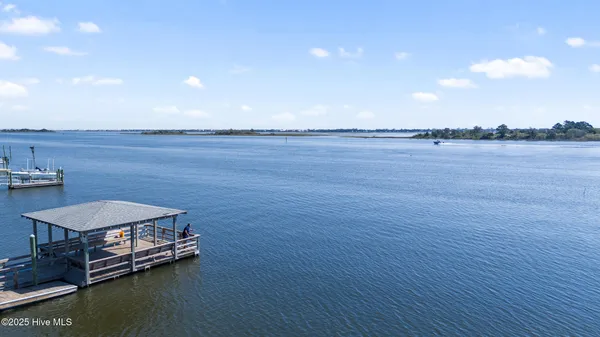 $1,649,000 | 108 Dragonfly Lane, Hampstead, NC 28443