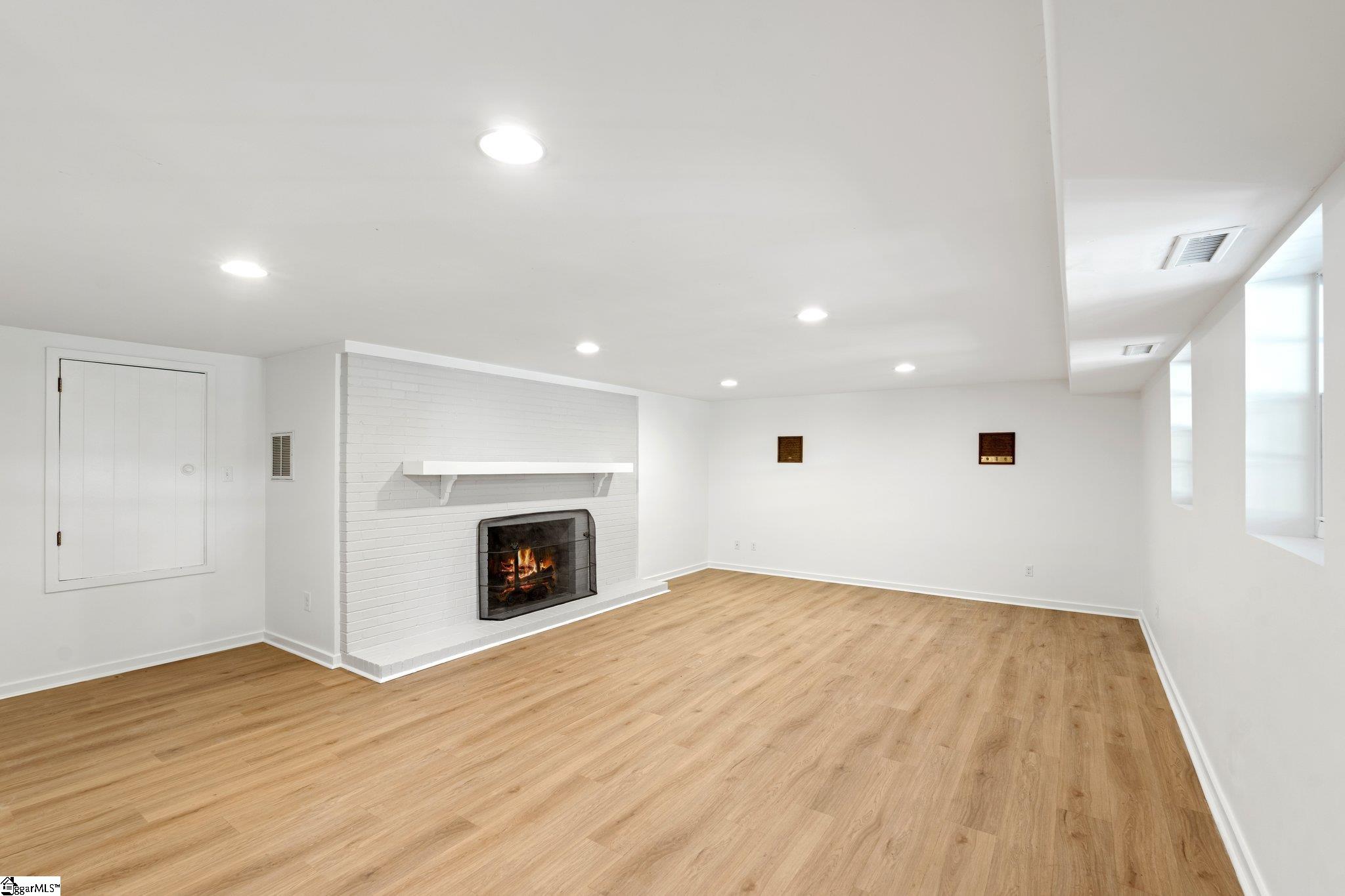 32 Normandy Road Greenville, SC 29615 - Photo 34 of 49 Gallery Image 34
