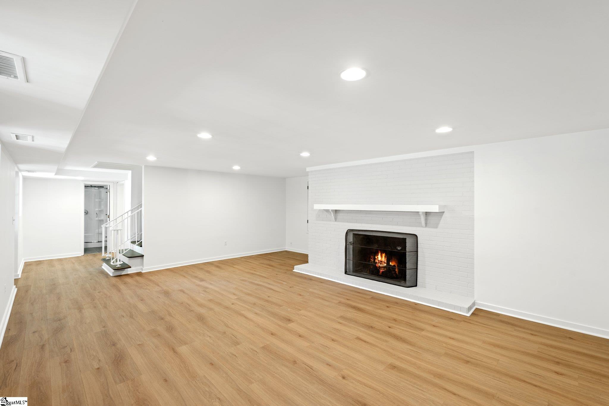 32 Normandy Road Greenville, SC 29615 - Photo 36 of 49 Gallery Image 36