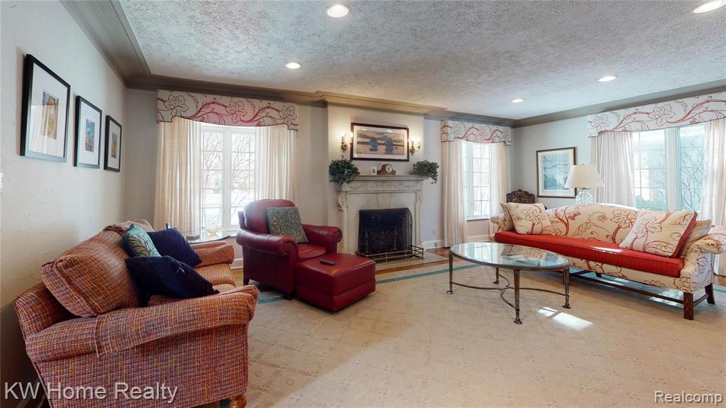 1146 Yorkshire Road Grosse Pointe Park, MI 48230 - Photo 7 of 39