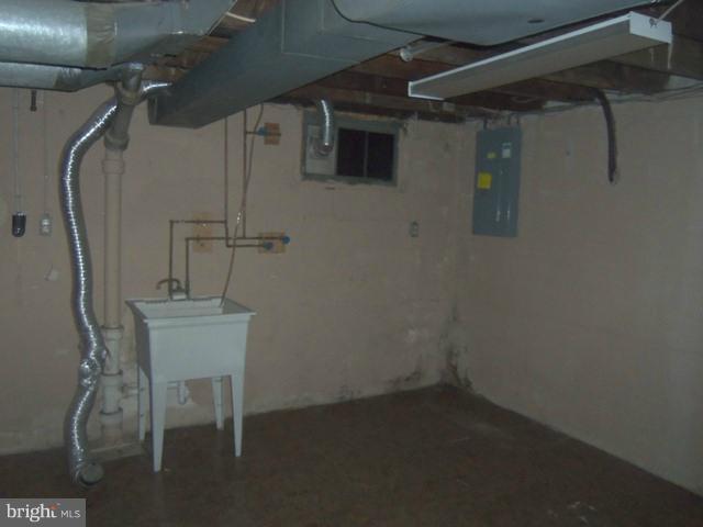 313 West Riverview Road Baltimore, MD 21225 - Photo 3 of 7 Basement