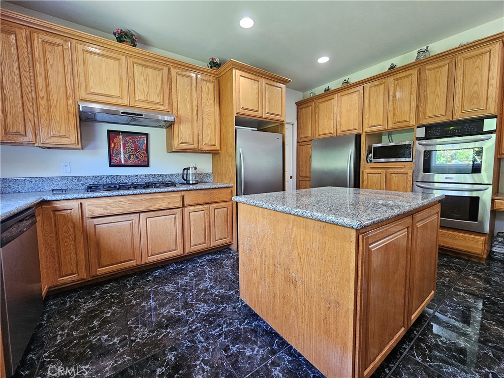 11541 Donovan Road Rossmoor, CA 90720 - Photo 12 of 51 Separate Refrigerator & Freezer, Double Convection Wall Oven