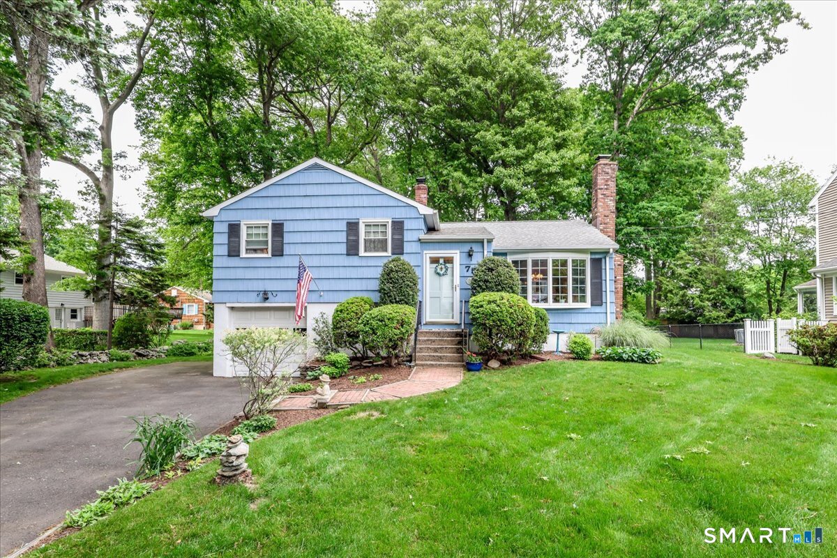 75 Centerbrook Road Fairfield, CT 06824 - Photo 2 of 39 front view