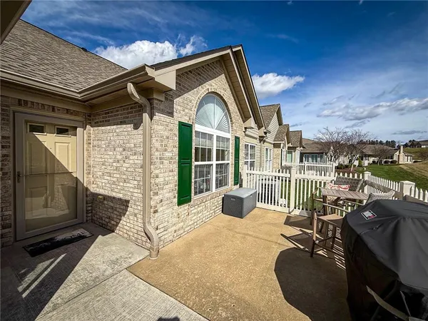 $340,000 | 3053 Kensington Court, Renfrew, PA 16053