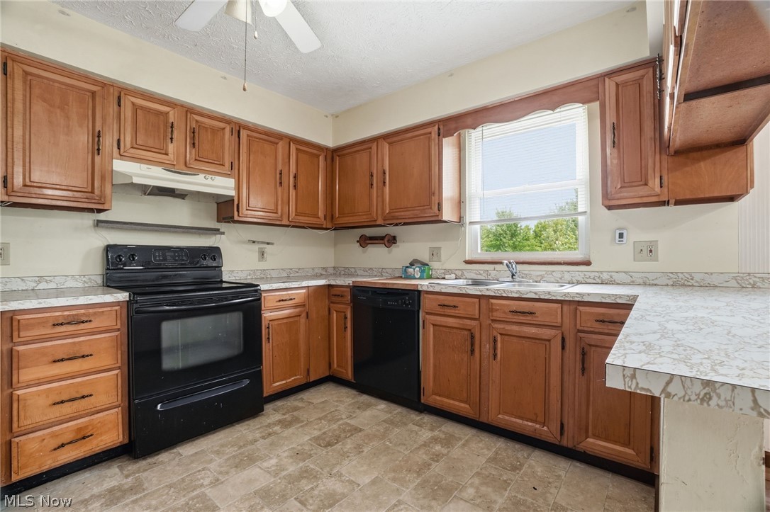 434 State Road Geneva, OH 44041 - Photo 27 of 36