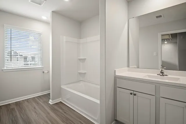 $300,900 | 329 Tejas Trail, Waller, TX 77484