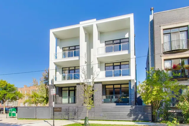 $750,000 | 2456 West Cortez Street, Unit 3E, Chicago, IL 60622