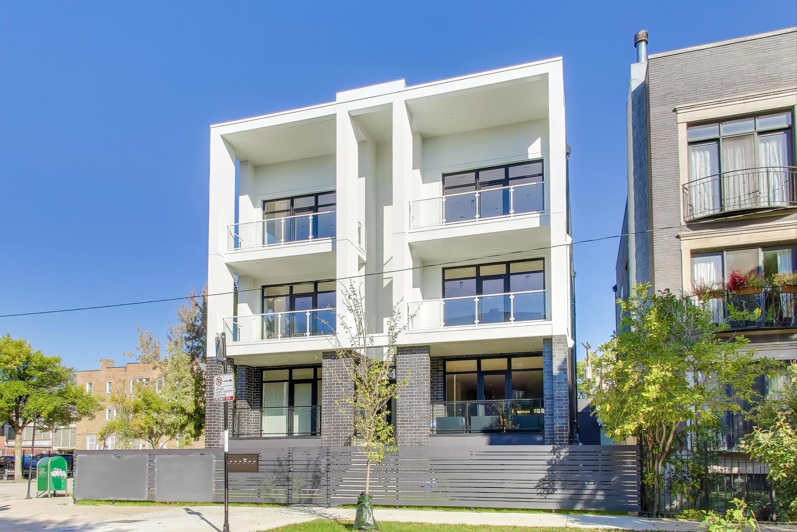 2456 West Cortez Street, Unit 3E Chicago, IL 60622 - Photo 3 of 46