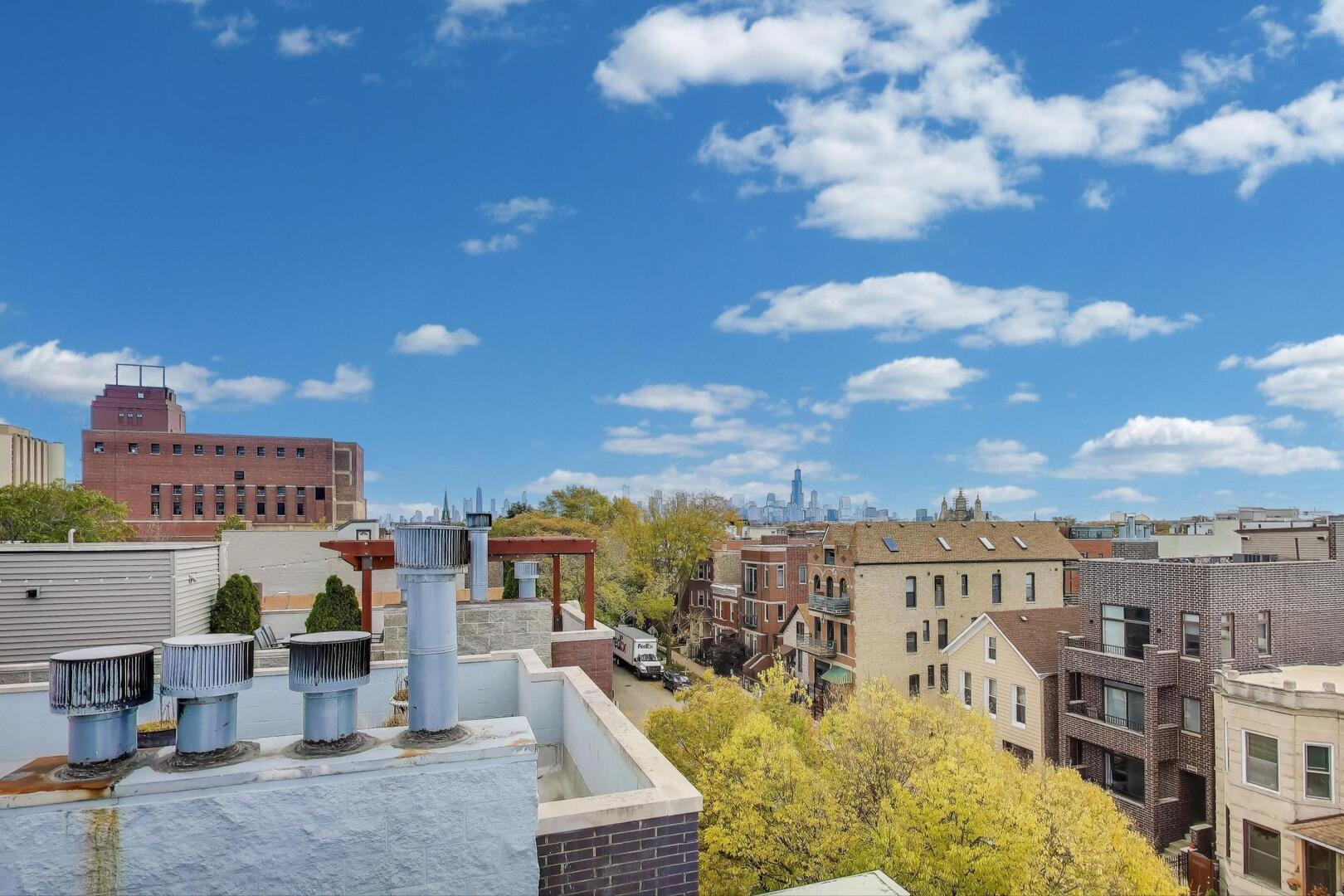 2456 West Cortez Street, Unit 3E Chicago, IL 60622 - Photo 40 of 46 a view of a city