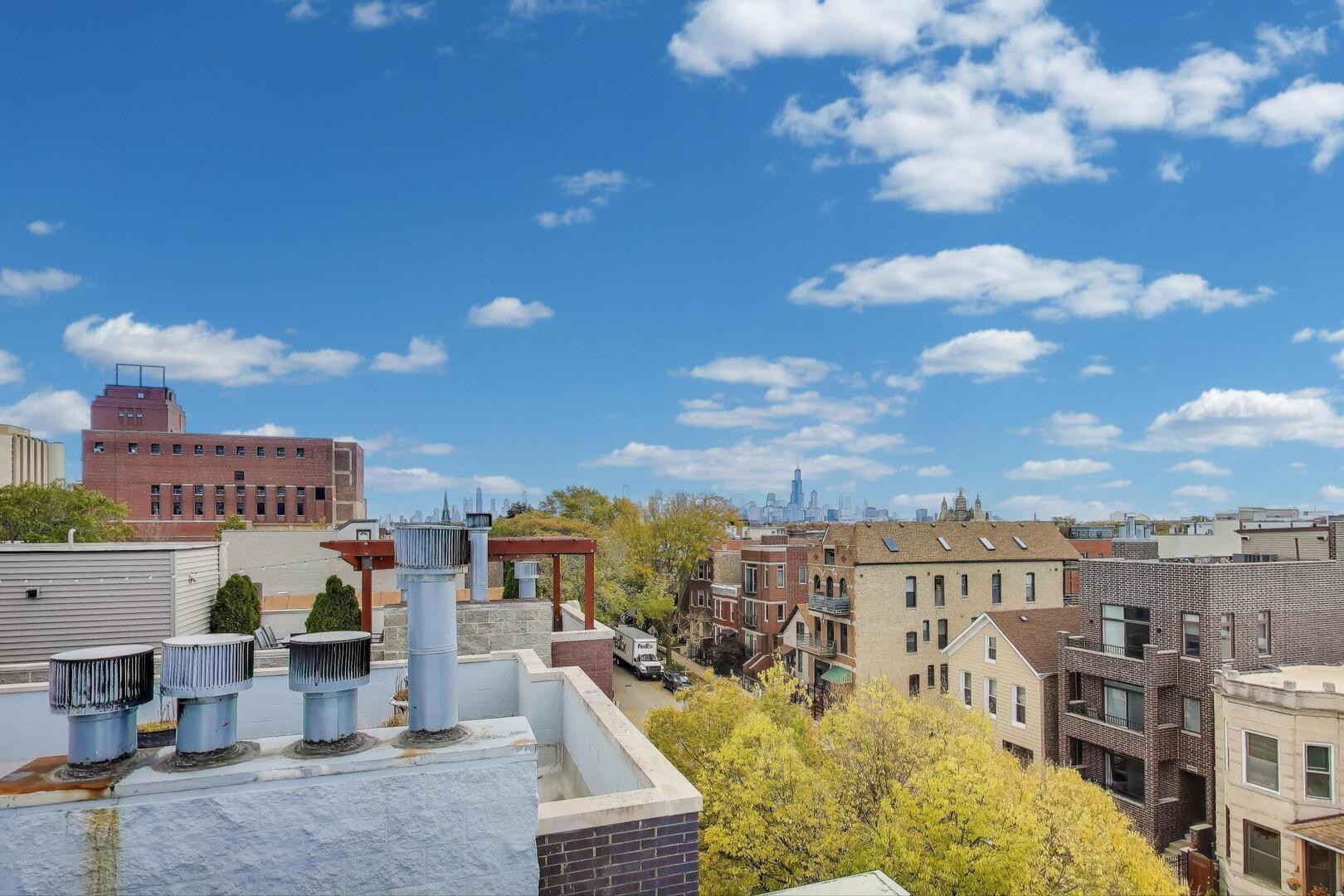 2456 West Cortez Street, Unit 3E Chicago, IL 60622 - Photo 43 of 46 a view of a city