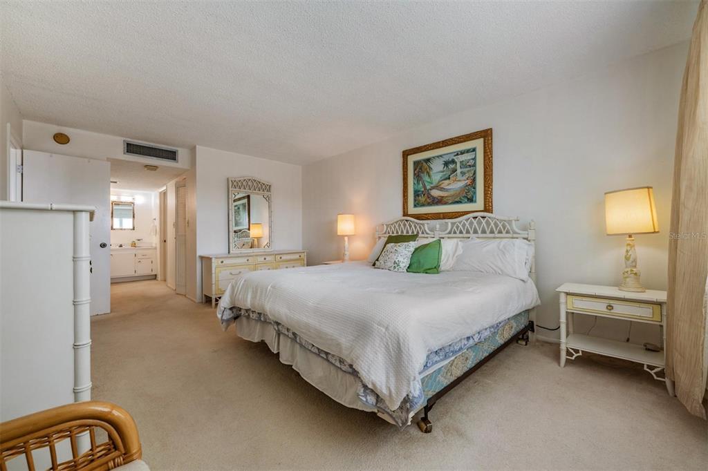 9 Forbes Place, Unit 211 Dunedin, FL 34698 - Photo 13 of 60