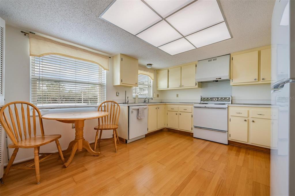 9 Forbes Place, Unit 211 Dunedin, FL 34698 - Photo 10 of 60