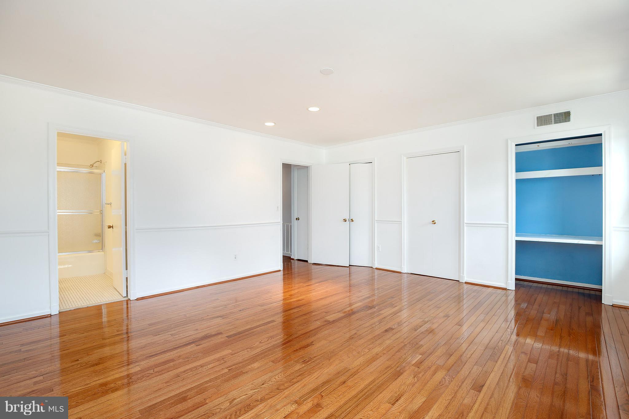 4823 Sangamore Road, Unit 11 Bethesda, MD 20816 - Photo 19 of 23 Bedroom (Master)