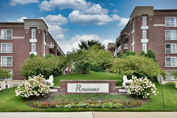 $414,900 | 7081 West Touhy Avenue, Unit 606, Niles, IL 60714