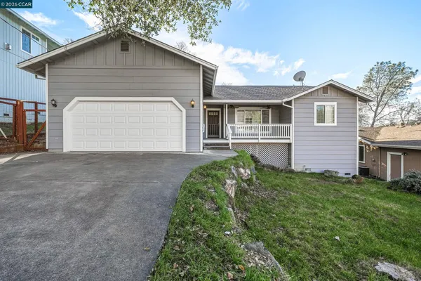 $299,900 | 18357 Deer Hill Road, Hidden Valley Lake, CA 95467