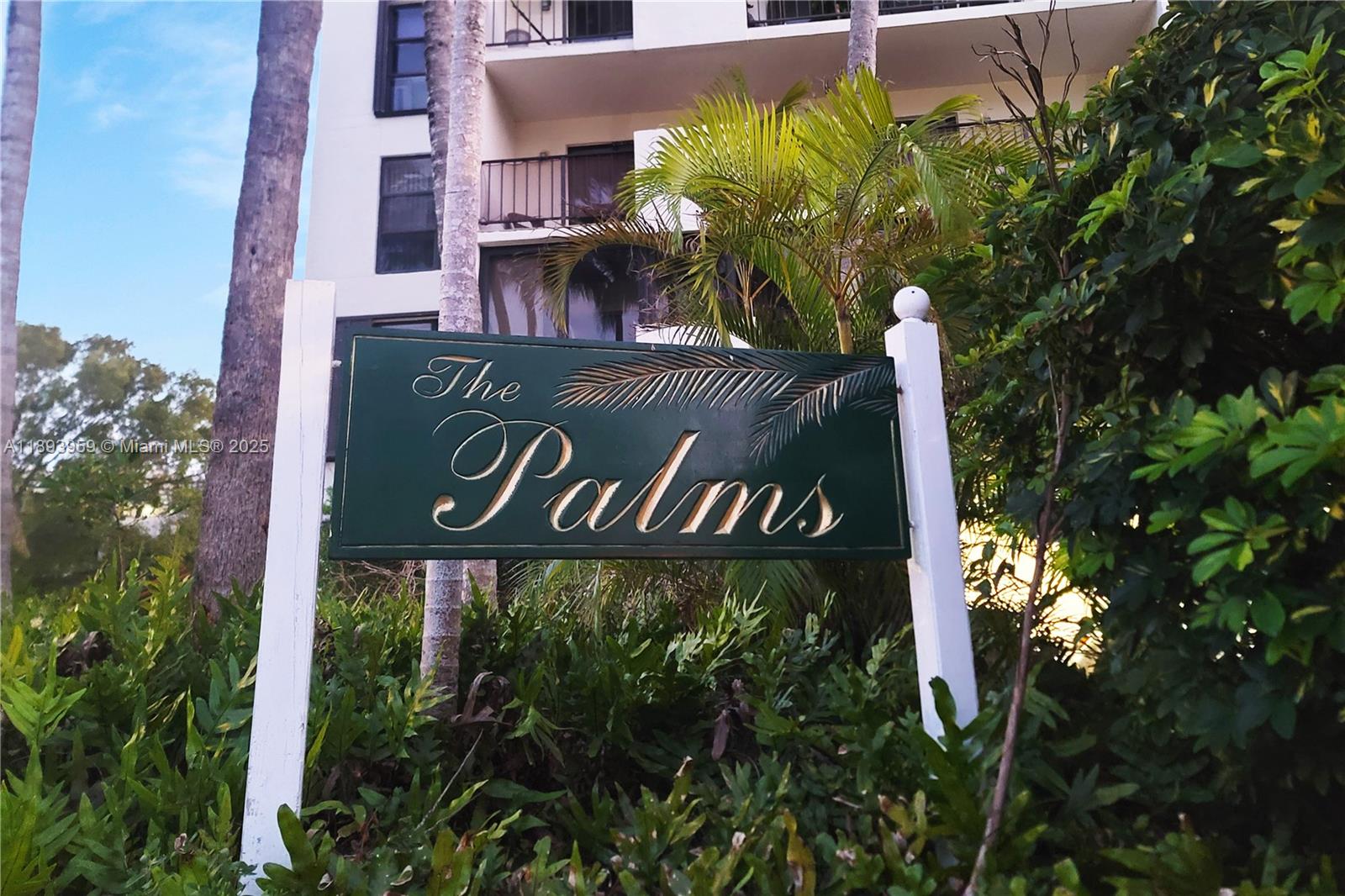 77 Crandon Boulevard, Unit 3C Key Biscayne, FL 33149 - Photo 29 of 34 a sign that is on a pole