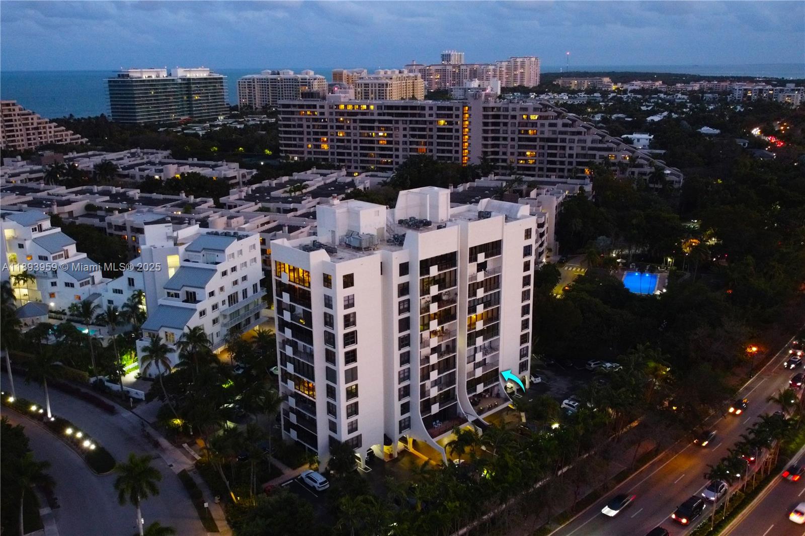 77 Crandon Boulevard, Unit 3C Key Biscayne, FL 33149 - Photo 6 of 34 an aerial view of city