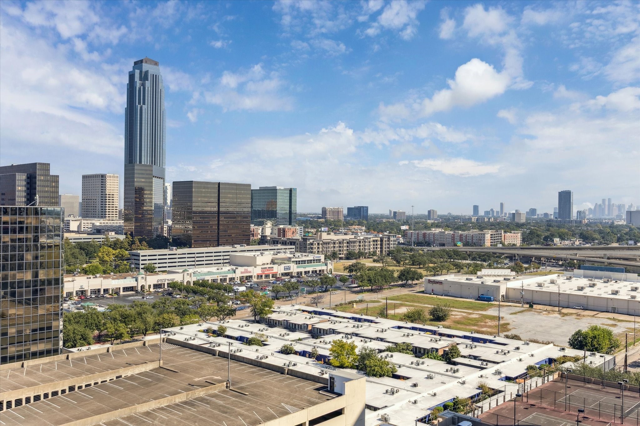3505 Sage Road, Unit 508 Houston, TX 77056 - Photo 23 of 23 NORTH EAST SIDE OF THE MARK WITH VIEWS OF THE GALLERIA AND WILLIAMS TOWER