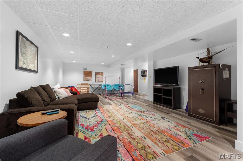 6441 Farmcrest Road St. Louis, MO 63129 - Photo 25 of 47 Gallery Image 25