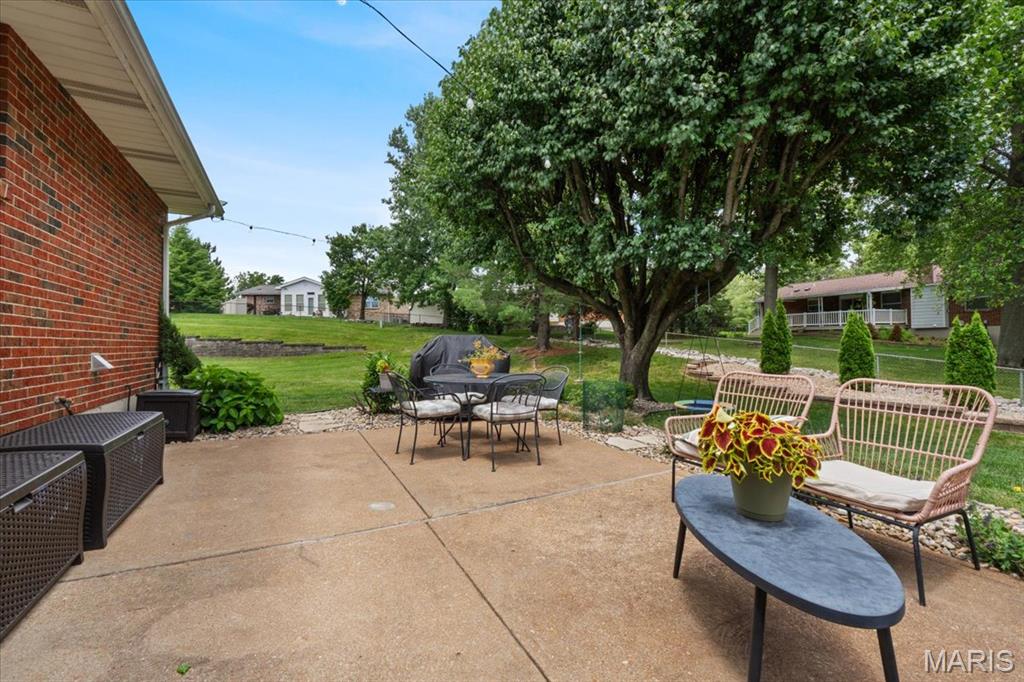 6441 Farmcrest Road St. Louis, MO 63129 - Photo 36 of 47 Gallery Image 36
