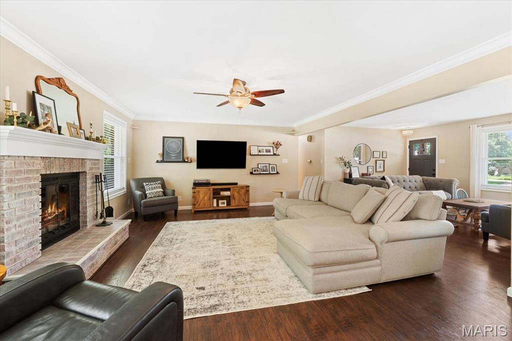 6441 Farmcrest Road St. Louis, MO 63129 - Photo 9 of 47 Gallery Image 9