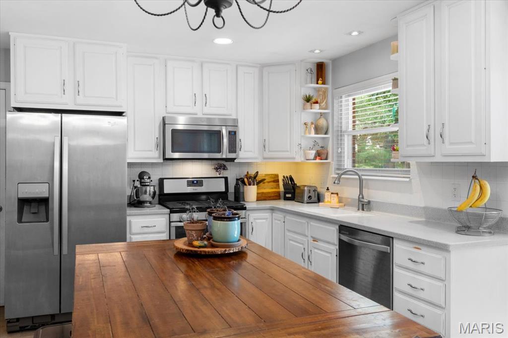 6441 Farmcrest Road St. Louis, MO 63129 - Photo 10 of 47 Gallery Image 10