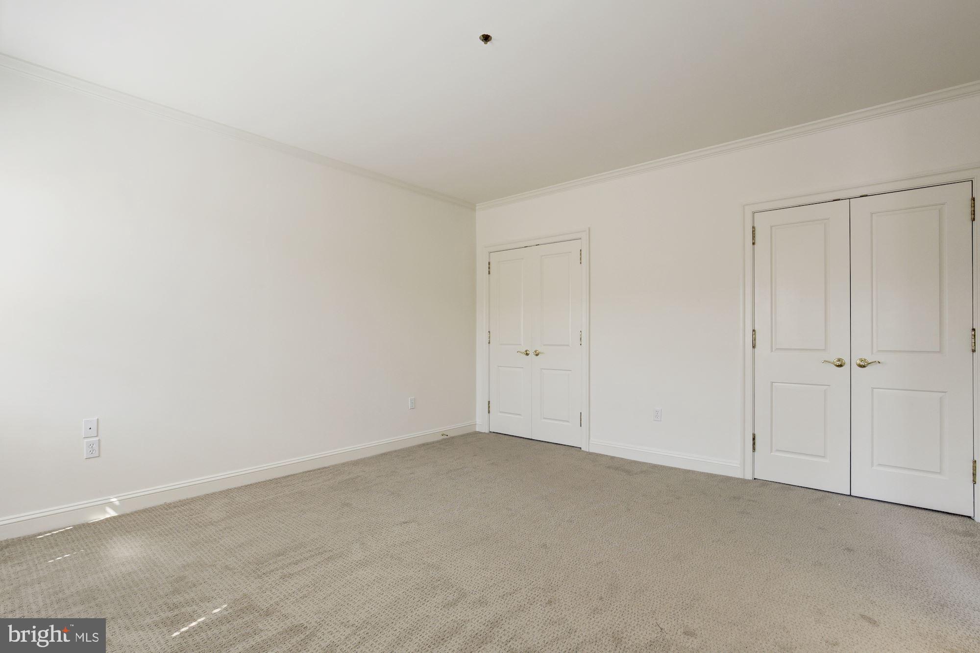 2229 Bancroft Place Northwest, Unit 402 Washington, DC 20008 - Photo 6 of 18 Master Bedroom