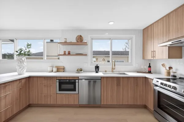 $1,549,888 | 659 Parkview Circle, Pacifica, CA 94044