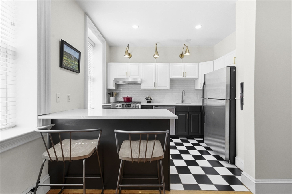 30 East Springfield Street, Unit 2 Boston, MA 02118 - Photo 4 of 15