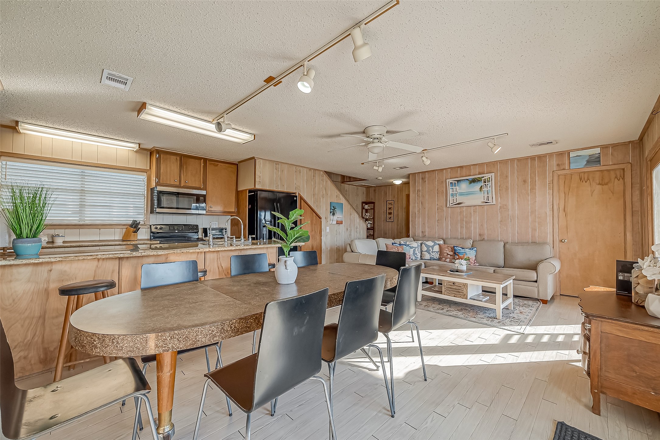 4406 Pabst Road Galveston, TX 77554 - Photo 17 of 23