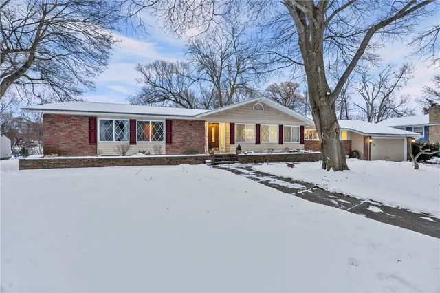 $329,900 | 74 Creek Meadow Lane, Greece, NY 14626