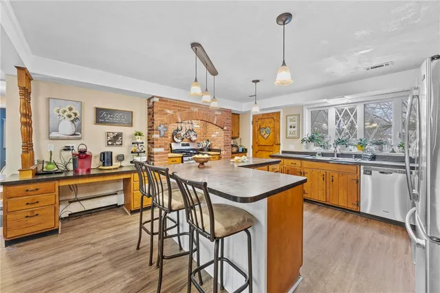 $314,900 | 74 Creek Meadow Lane, Greece, NY 14626