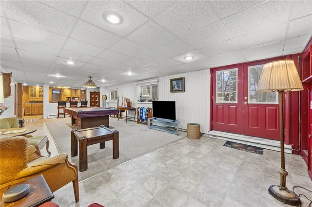 $314,900 | 74 Creek Meadow Lane, Greece, NY 14626