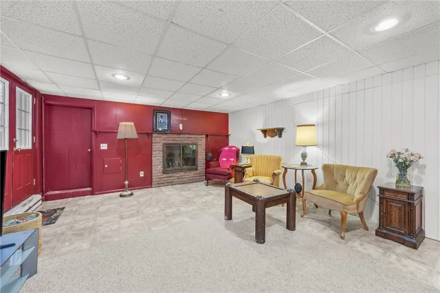 $314,900 | 74 Creek Meadow Lane, Greece, NY 14626