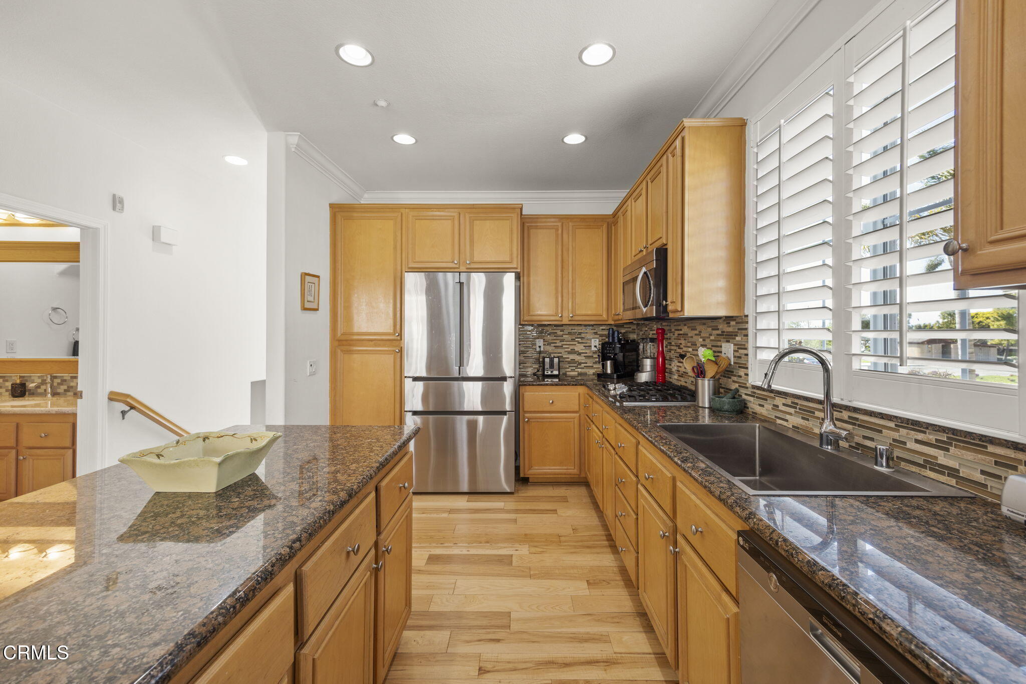 1251 Bayside Circle Oxnard, CA 93035 - Photo 17 of 43 17-web-or-mls-Upmarketmedia_1251Bay-42