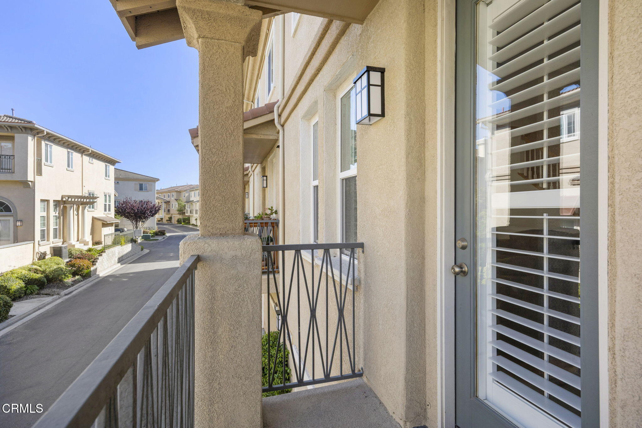 1251 Bayside Circle Oxnard, CA 93035 - Photo 21 of 43 21-web-or-mls-Upmarketmedia_1251Bay-64