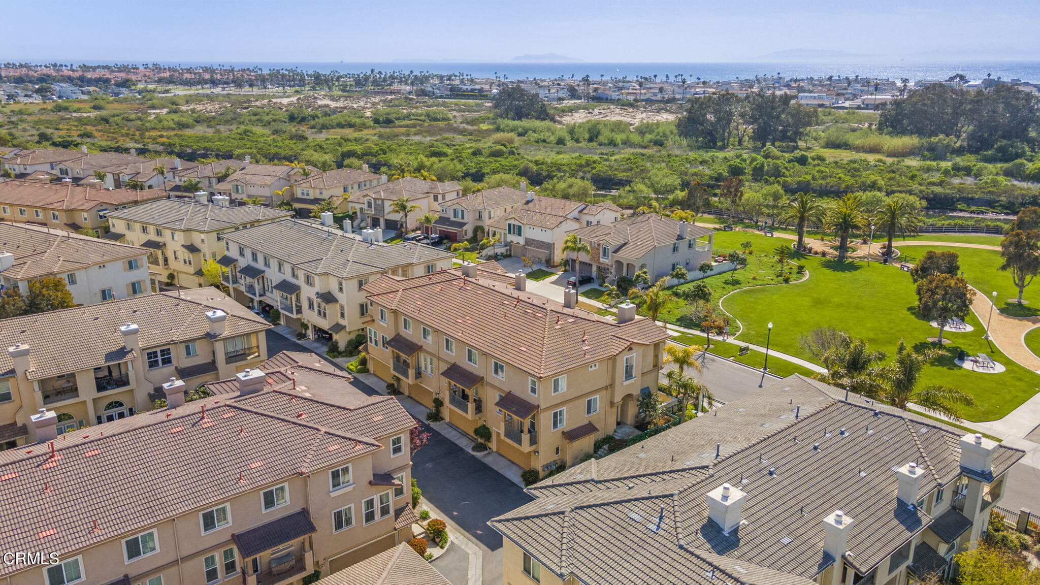 1251 Bayside Circle Oxnard, CA 93035 - Photo 33 of 43 35-web-or-mls-Upmarketmedia_1251Bay-aer-