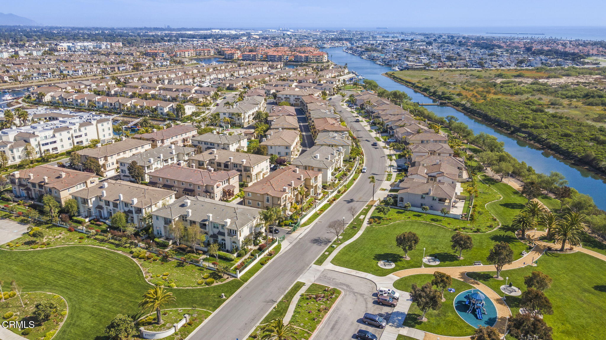 1251 Bayside Circle Oxnard, CA 93035 - Photo 37 of 43 41-web-or-mls-Upmarketmedia_1251Bay-aer-