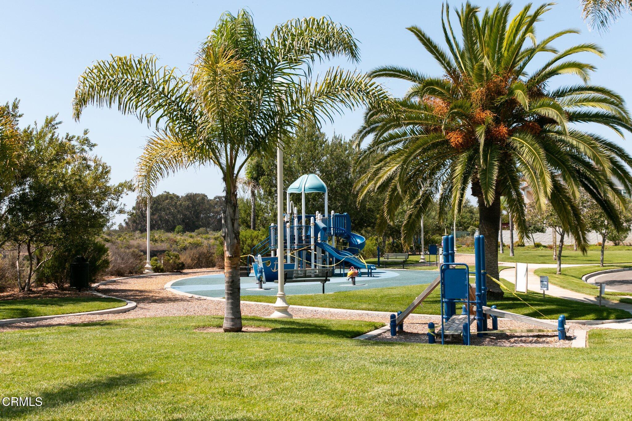 1251 Bayside Circle Oxnard, CA 93035 - Photo 41 of 43 47-web-or-mls-UpmarketMedia_Westport-3