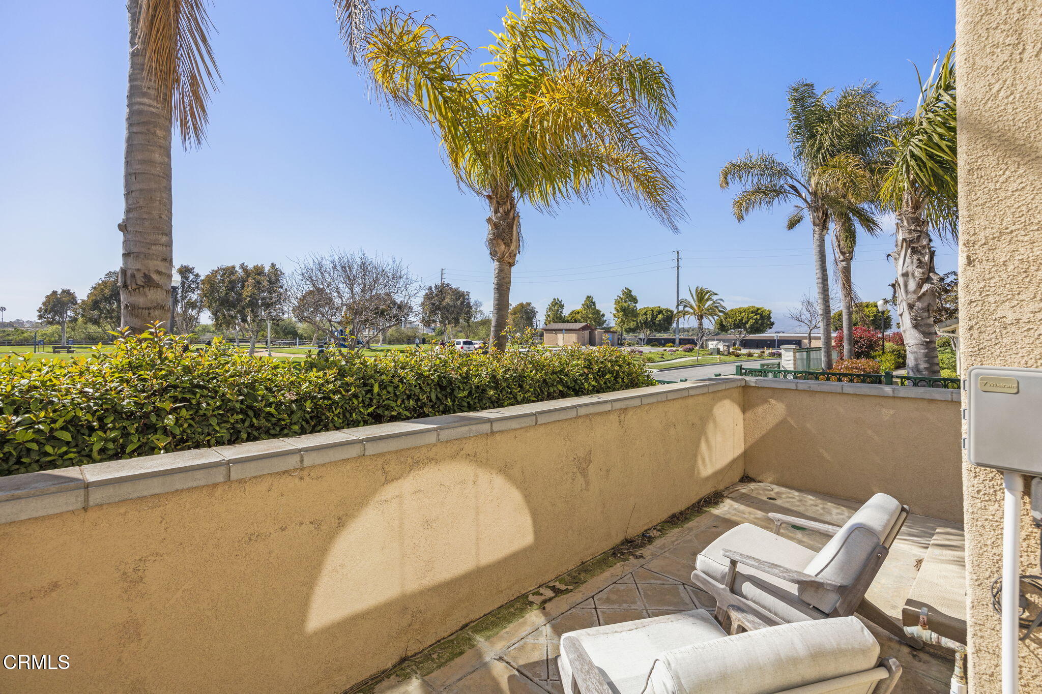 1251 Bayside Circle Oxnard, CA 93035 - Photo 10 of 43 10-web-or-mls-Upmarketmedia_1251Bay-31