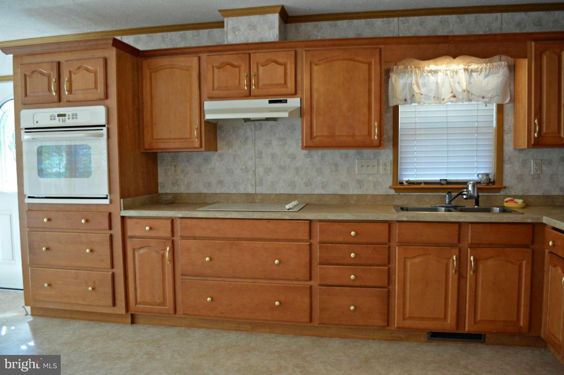 129 Meadow Valley Road, Unit 13 Ephrata, PA 17522 - Photo 8 of 15 Gallery Image 8