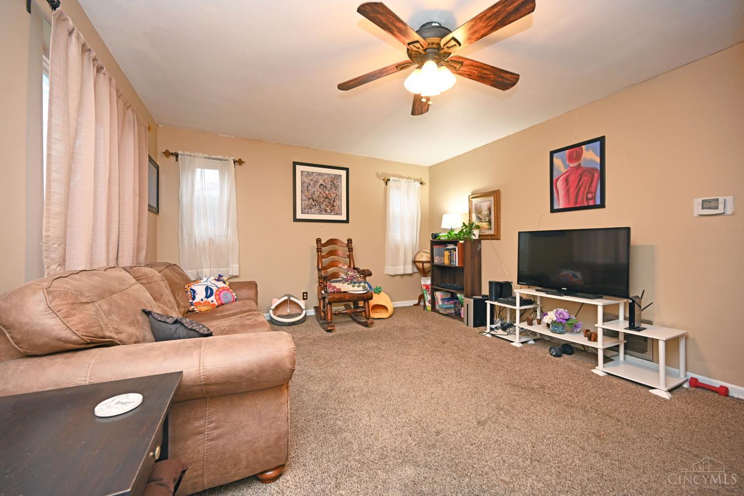 5259 Relluk Drive Cincinnati, OH 45238 - Photo 5 of 46 Gallery Image 5