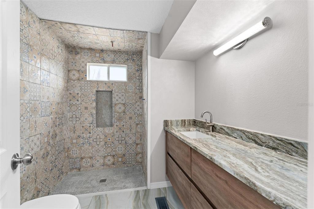 2714 Vindale Road Tavares, FL 32778 - Photo 17 of 46