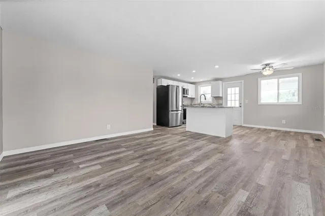 $1,400 | 2714 Vindale Road, Tavares, FL 32778